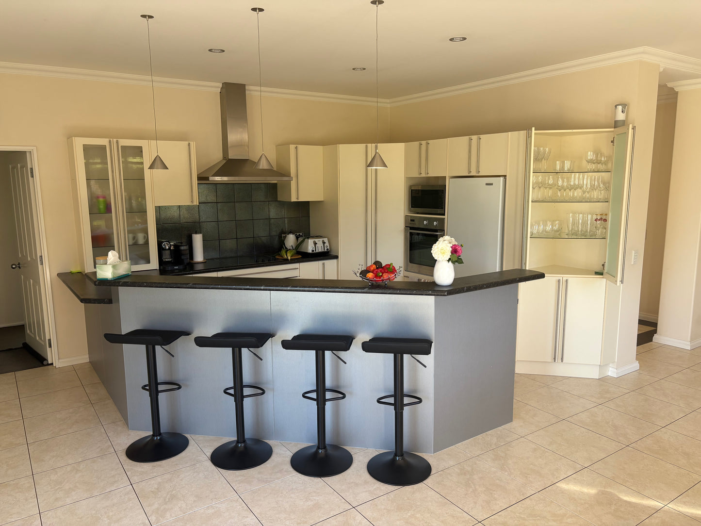 To make your booking, click here!