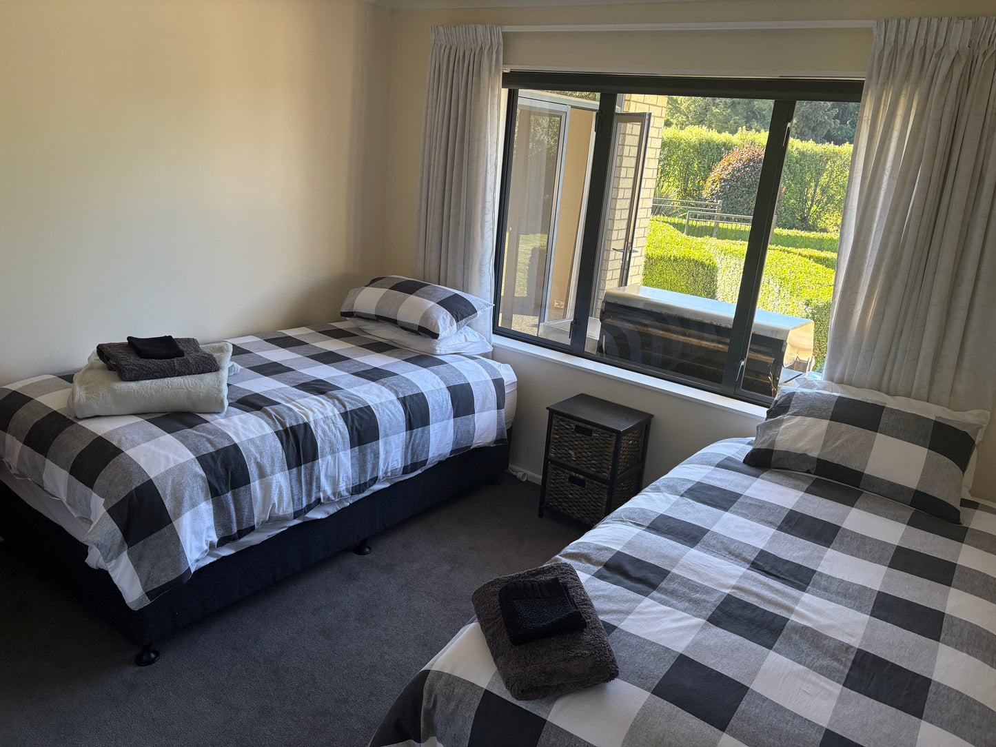 To make your booking, click here!